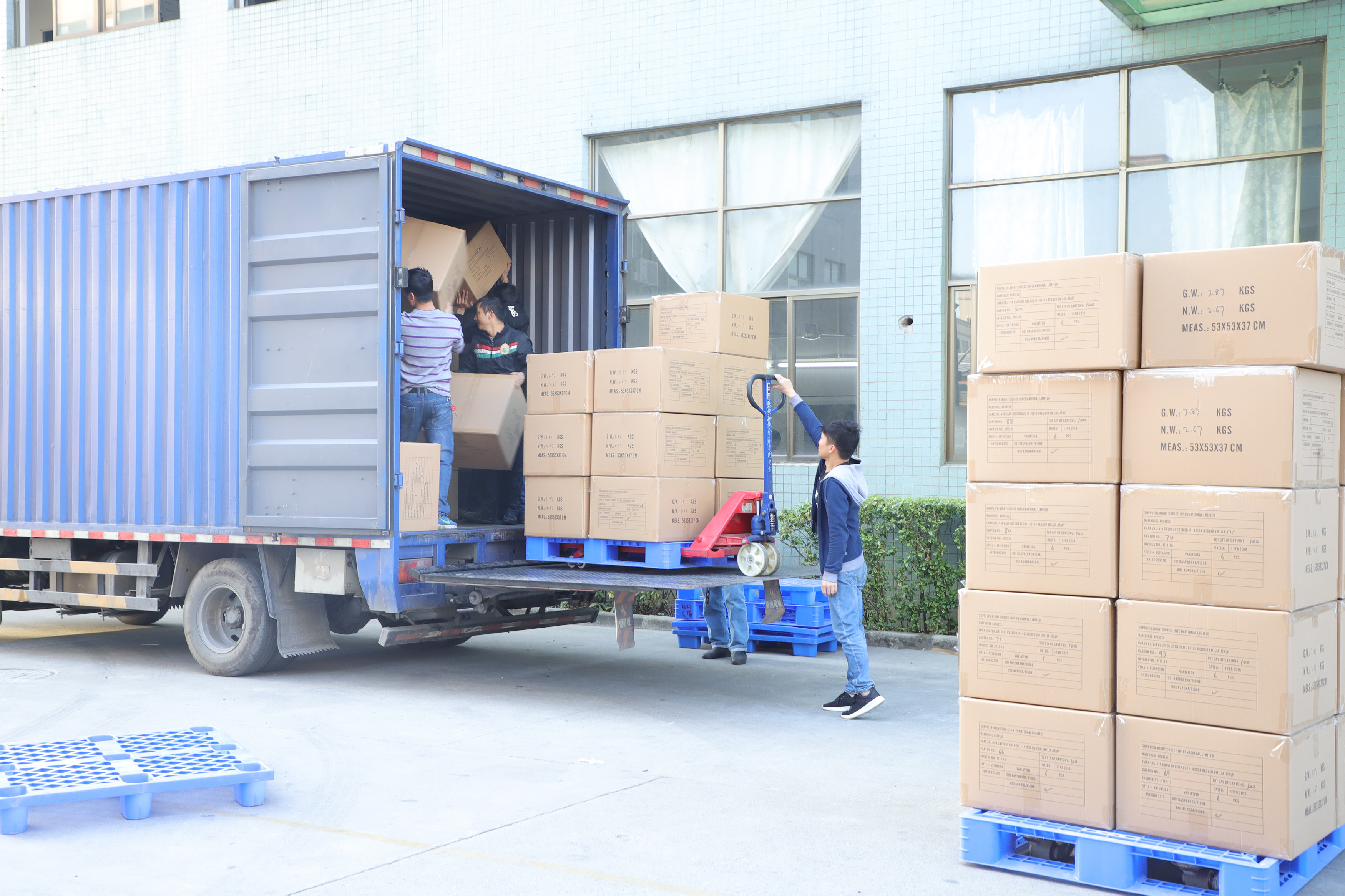 新秀丽背包代工,背包生产厂家,OEM背包生产,学生双肩包生产厂家,订做单肩背包