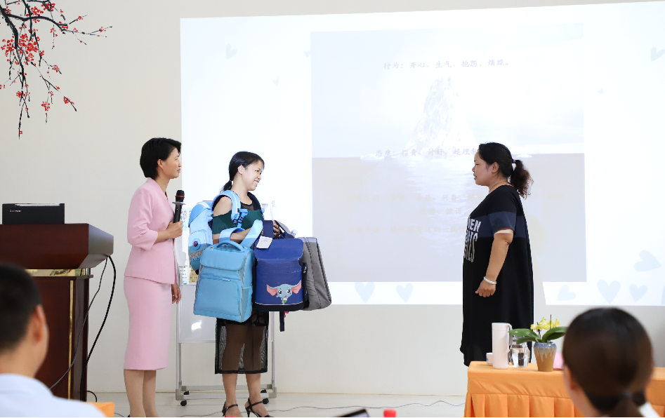 <strong>关注孩子，豪门国际
用心</strong>