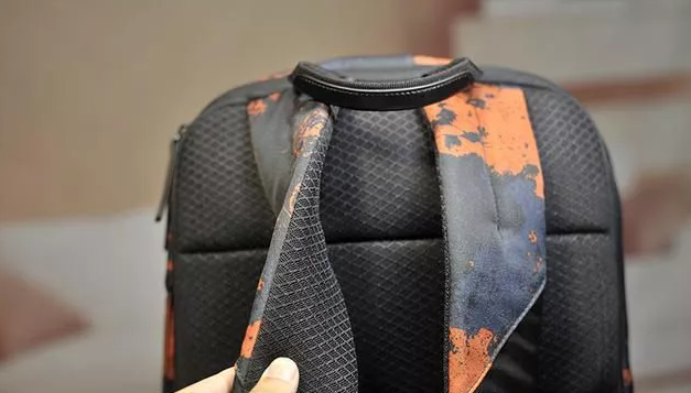 礼品背包定制,双肩背包生产厂家,背包定制,双肩背包厂家,包包定制厂家,