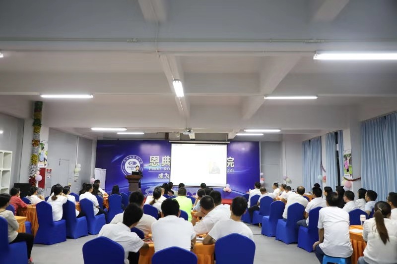 双肩背包厂家,双肩包,双肩包加工,豪门国际科技,双肩包厂家,双肩包生产