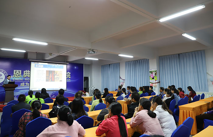 箱包厂家,双肩背包定制,双肩包背包订做,礼品背包定制,双肩背包厂家