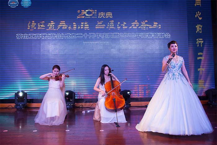 礼品背包定制,双肩背包生产厂家,背包定制,双肩背包厂家,包包定制厂家,