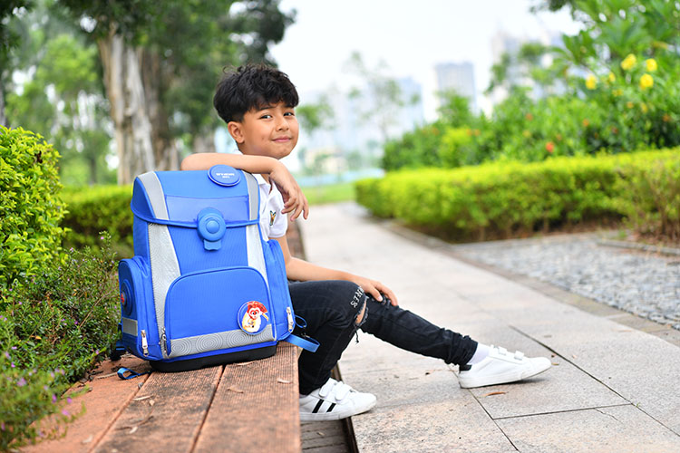 包生产厂家,书包工厂,书包厂家,书包订做,书书包定制