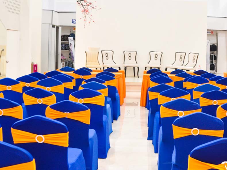 <strong>恩博士818庆典</strong>