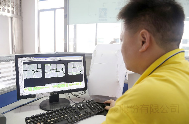 双肩包生产厂家,双肩包厂家,双肩包定制,背包工厂,背包厂家