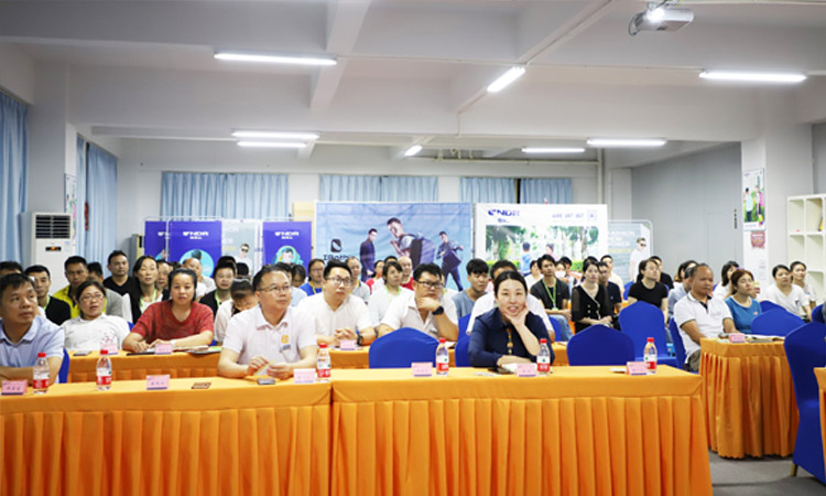 1602763732545263.jpg 双肩包,礼品背包定制,双肩背包定制,箱包厂家,书包定制