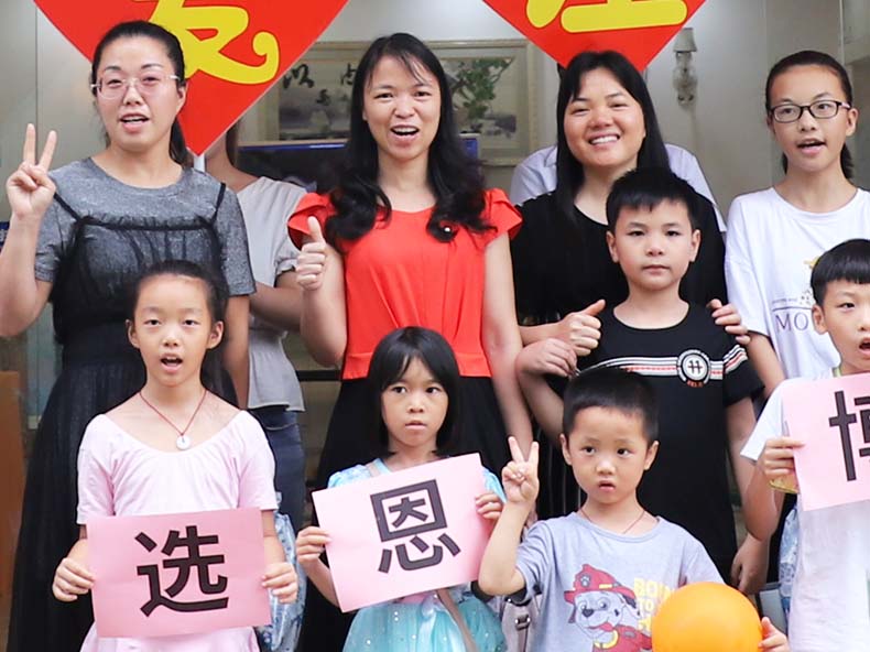 书包生产厂家,箱包厂家,书生书包定制,双肩背包订做,包包生产厂.jpg 书包生产厂家,箱包厂家,书生书包定制,双肩背包订做,包包生产厂.jpg