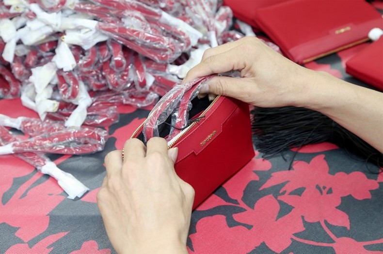 广东双肩包厂家 广东双肩包厂家