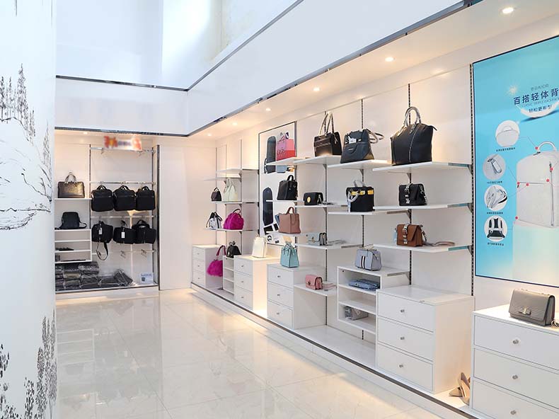 背包OEM贴牌,背包代工厂,广东豪门国际科技背包厂家,背包定做,书包定制.jpg 背包OEM贴牌,背包代工厂,广东豪门国际科技背包厂家,背包定做,书包定制.jpg