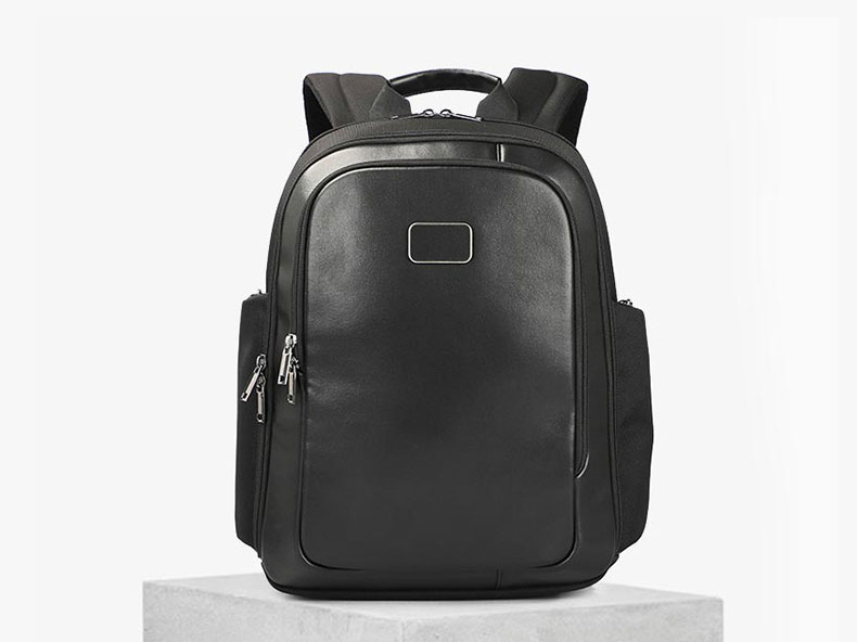 1623031651517653.jpg 订做双肩背包.jpg