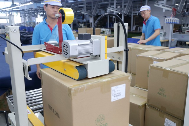 包包定制,led背包广告厂家定做,箱包厂家,电脑双肩包厂 包包定制,led背包广告厂家定做,箱包厂家,电脑双肩包厂