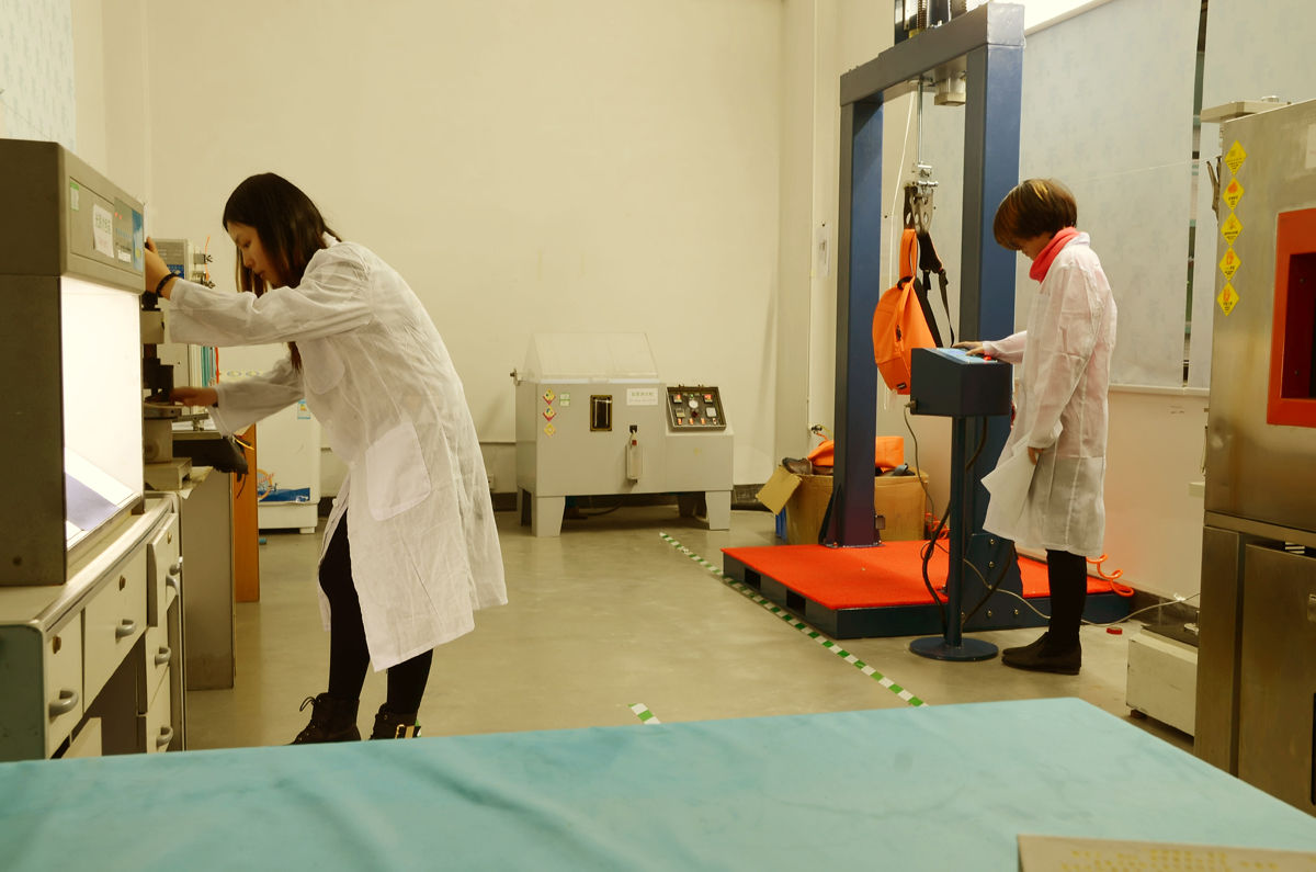 背包生产厂家，箱包定制厂家