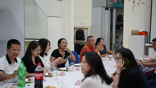 豪门国际科技箱包厂,箱包生产厂家,东莞箱包厂家 豪门国际科技箱包厂,箱包生产厂家,东莞箱包厂家