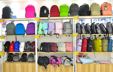 广东双肩包厂家,双肩包订制厂家,豪门国际包包厂家 广东双肩包厂家,双肩包订制厂家,豪门国际包包厂家