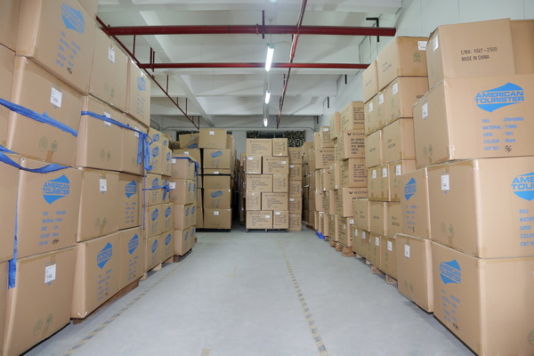 高端商务背包厂家,豪门国际科技背包订做.jpg 高端商务背包厂家,豪门国际科技背包订做.jpg