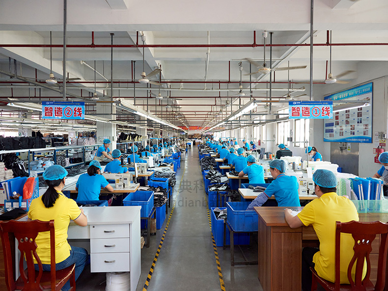 定制商务双肩包,豪门国际科技背包厂家.jpg 定制商务双肩包,豪门国际科技背包厂家.jpg