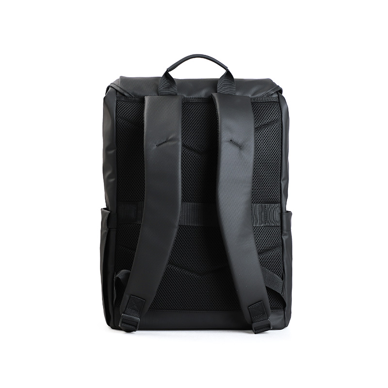 时尚潮流双肩背包订制|广东背包源头生产厂家