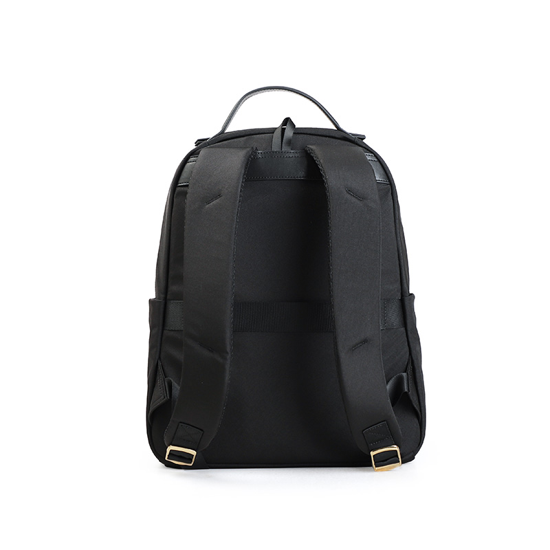 时尚休闲双肩背包订制|休闲背包源头生产厂家