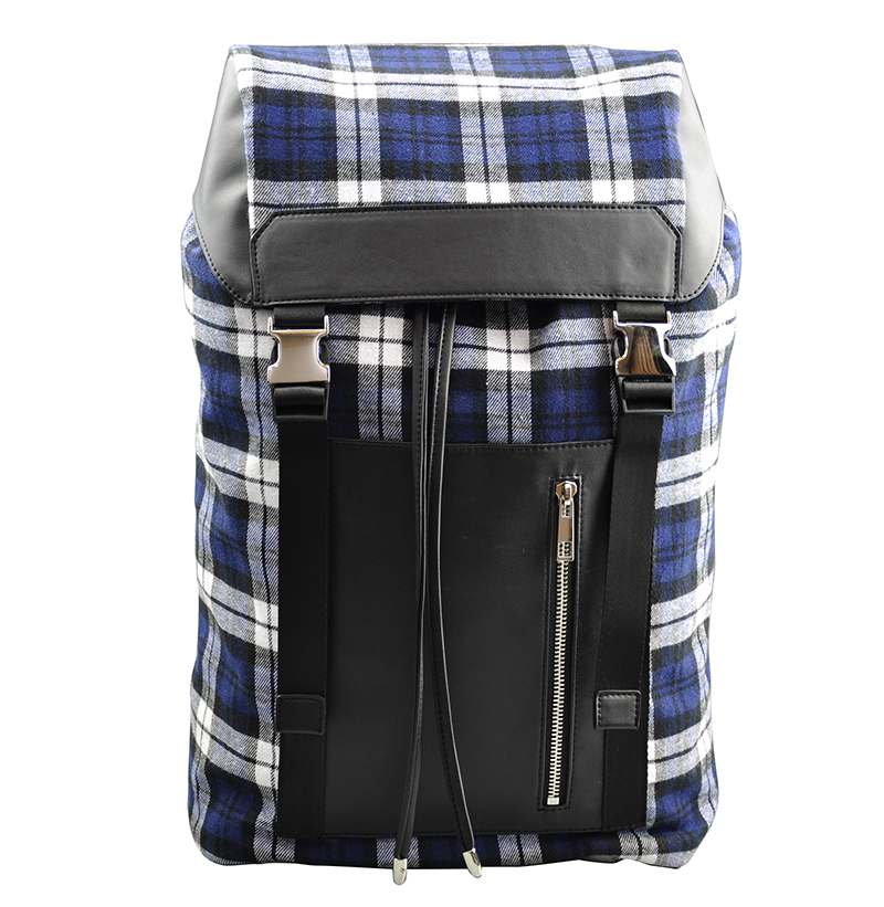 双肩包厂豪门国际科技为背包客打造的一款旅行背包