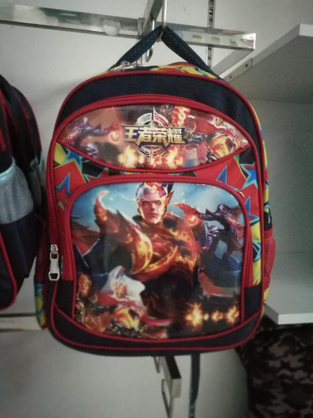 现在学生书包的流行哪几种风格？