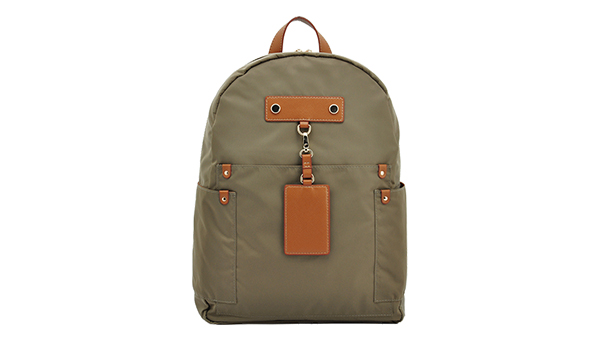 双肩包定制厂家豪门国际科技告诉你防护小窍门