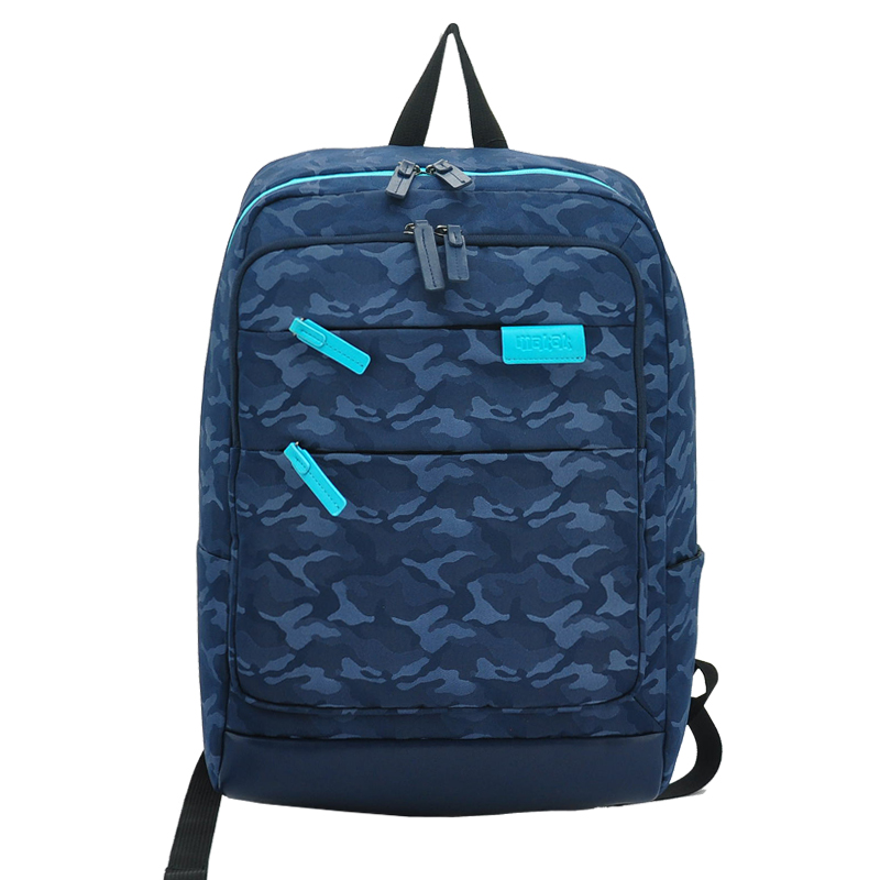 茫然和失落和双肩包