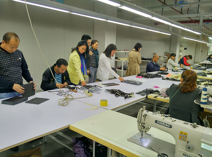 豪门国际科技,背包生产厂家,广东背包厂,背包定制,手袋厂