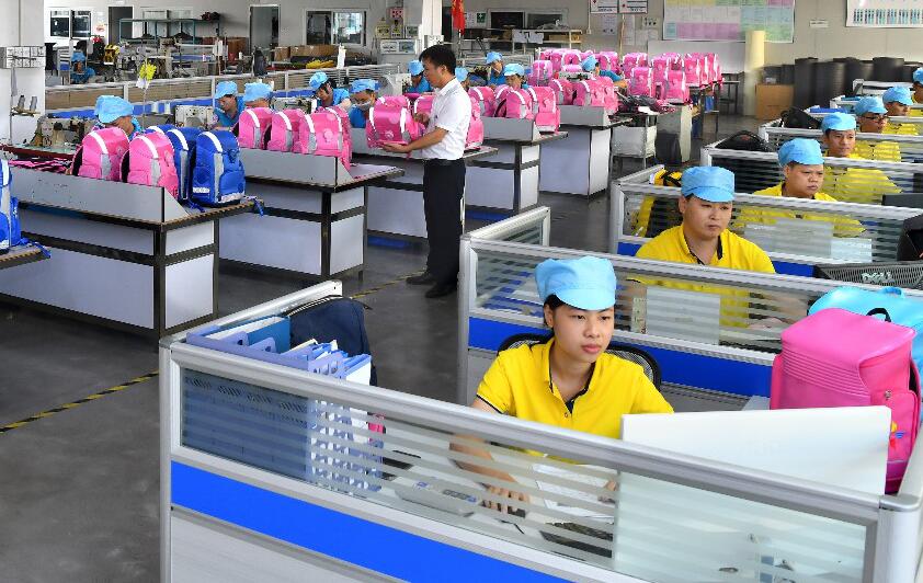 广东双肩包厂家-品质看得见