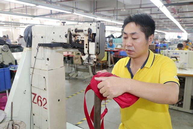 定制休闲双肩包-送员工实在