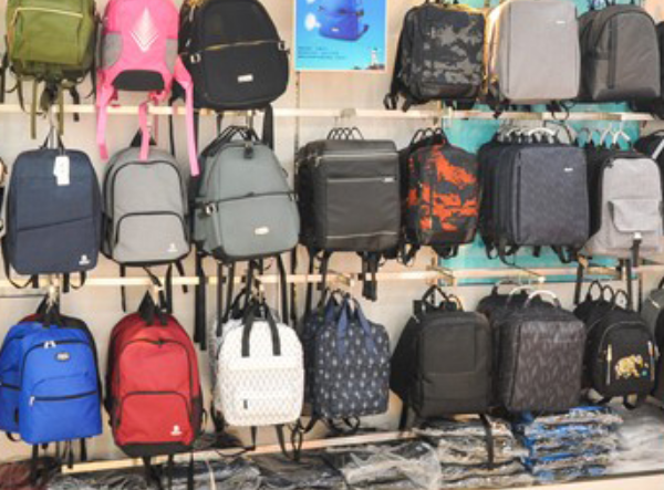 东莞箱包贴牌生产厂家-客户满意度高