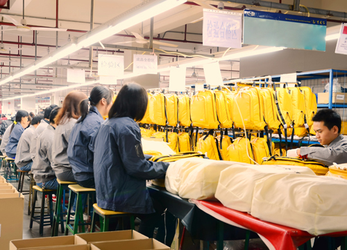 广东双肩包定制厂家-提供一站式服务