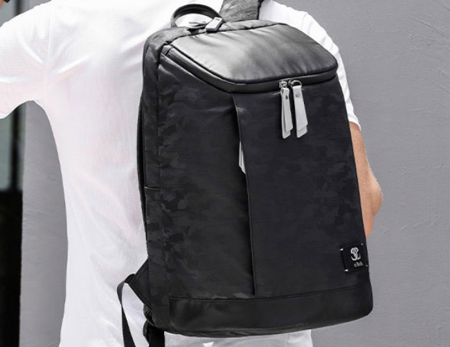 礼品双肩背包定制厂家-质量合格率高